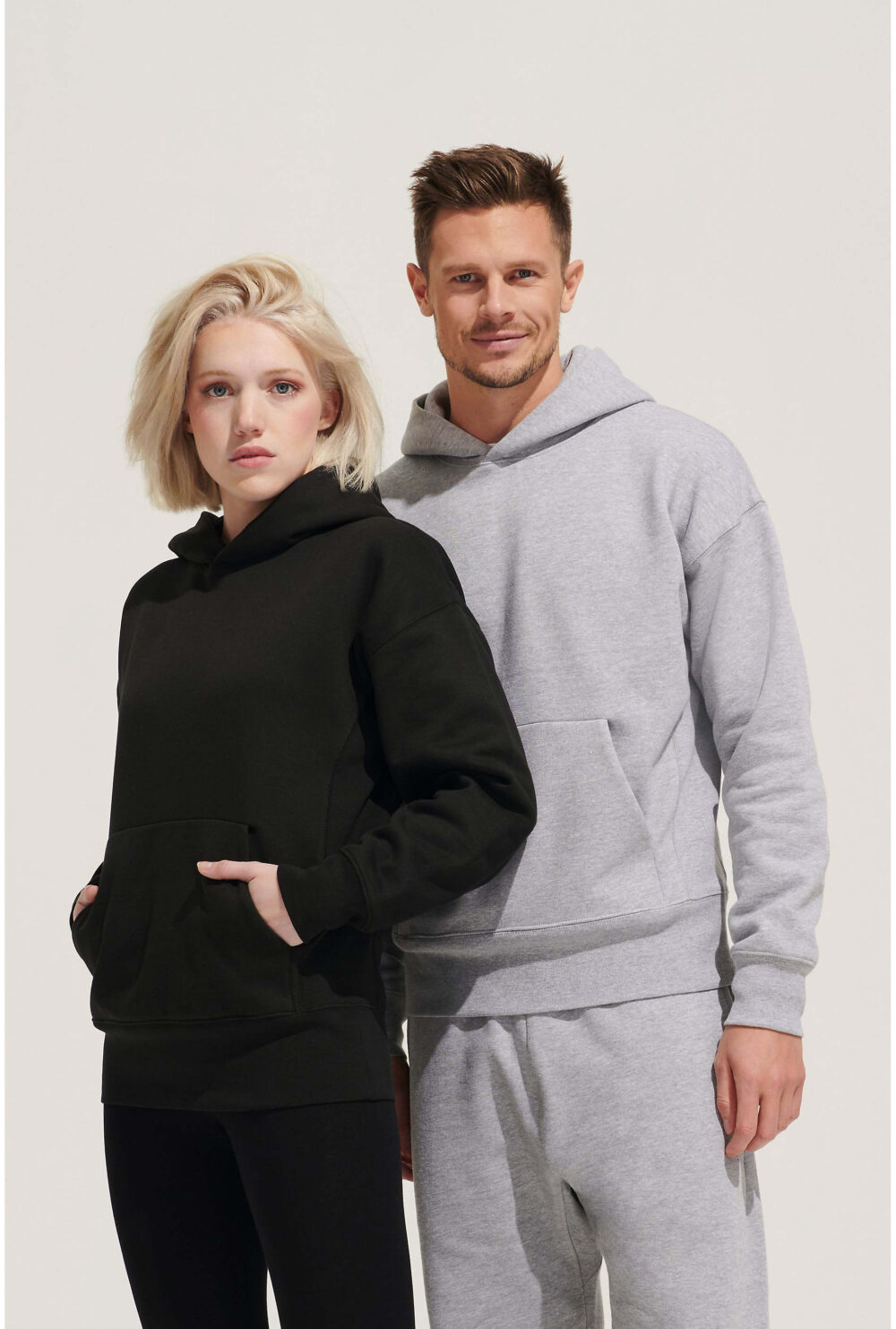 Sweat-shirt unisexe à capuche